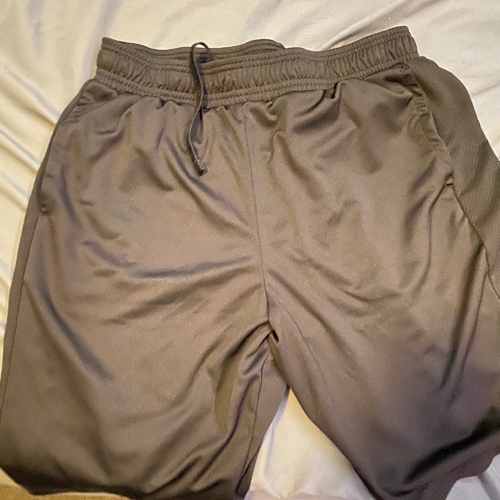 MEN SHORTS